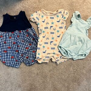 Baby girl summer clothes size 6-9M